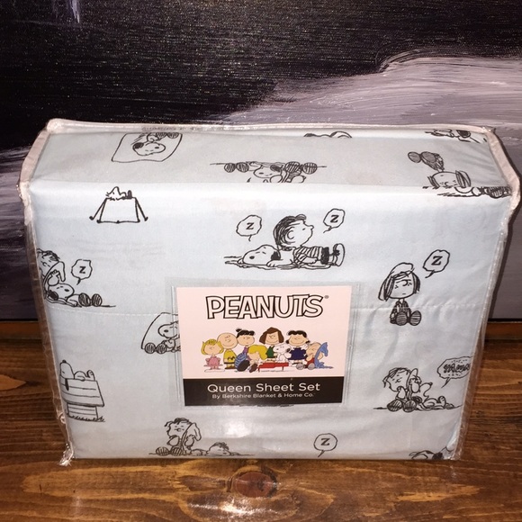 Peanuts Bedding Snoopy Peanuts Queen Sheet Set Poshmark